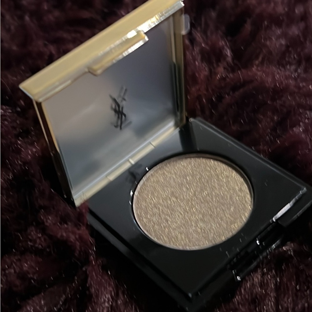 NIB YSL SATIN CRUSHFARD GLOW EYE SHADOW Color: 27 Decadent Bronze new authentic